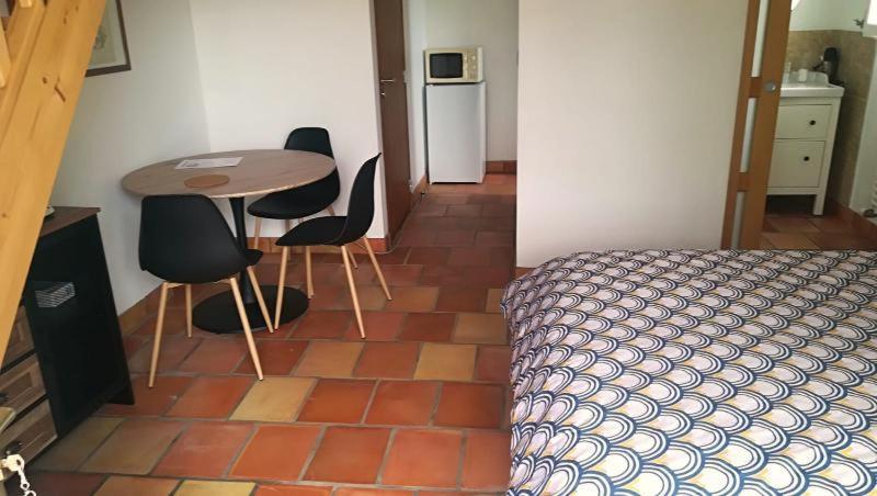 Bed and Breakfast Domaine De Cayre Mervilla Екстер'єр фото