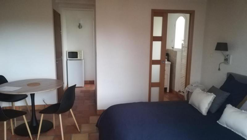 Bed and Breakfast Domaine De Cayre Mervilla Екстер'єр фото